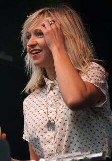 阿什莉·阿黛尔·波尔 Ashleigh Adele Ball