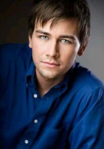 托伦斯·库姆斯 Torrance Coombs