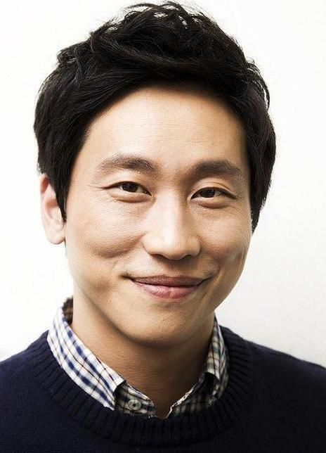 闵成旭 Sung-wuk Min 闵成玉 민성욱