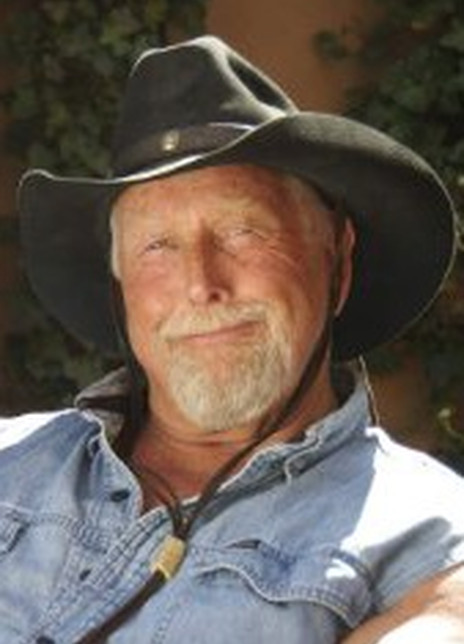 J·迈克尔·奥利瓦 J. Michael Oliva