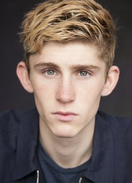 费昂·奥谢 Fionn O Shea