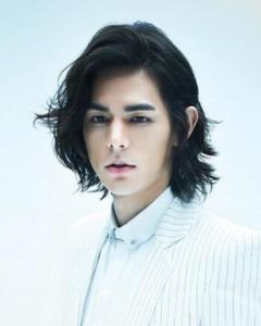 李贤宰 LEE HYUNJAE 李铉在 이현재