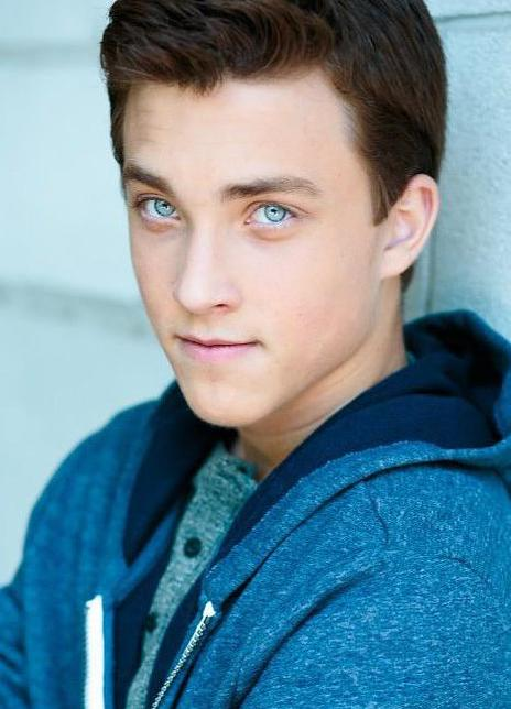 乔丹·阿尔萨斯 Jordan Elsass