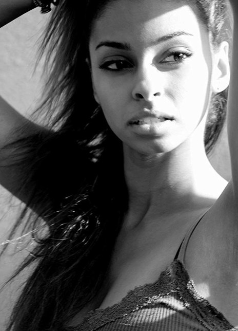 拉纳·罗伊 Rana Roy