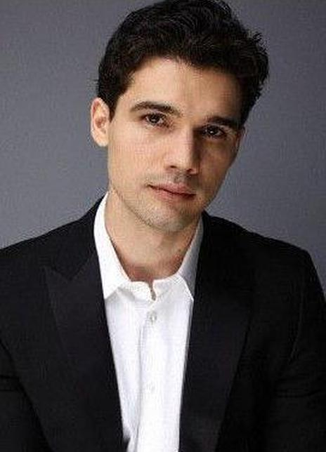 史蒂文·斯崔特 Steven Strait Steven A. Strait