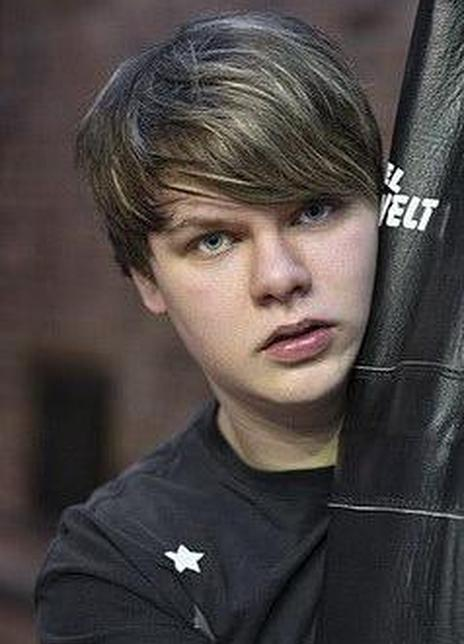 菲利普·韦格拉茨 Philip Wiegratz