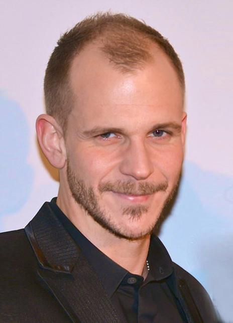 古斯塔·斯卡斯加德 Gustaf Skarsgård 格斯特·史柯斯嘉 古斯塔·斯卡施高德 古斯塔·斯柯施卡 Gustaf Caspar Orm Skarsgå rd