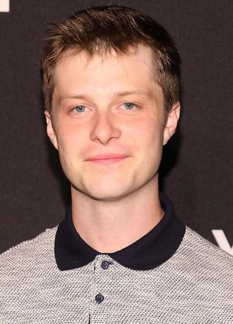 泰勒·巴恩哈特 Tyler Barnhardt