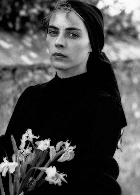 莎卡亚·瑞丝 Saskia Reeves Saskia Reeves