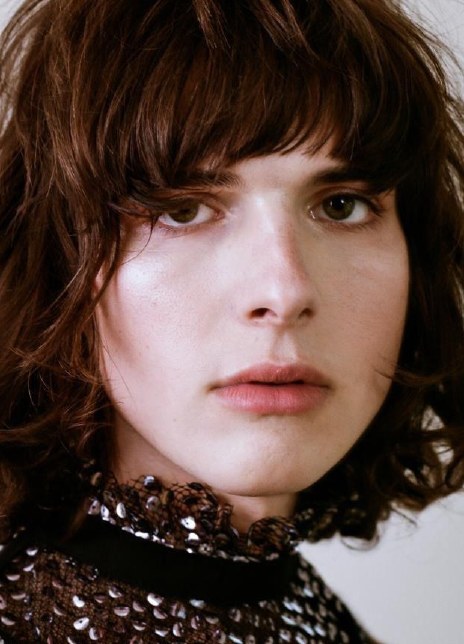 哈莉·尼夫 Hari Nef