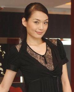吕慧仪 Koni 谜女郎 长脚蟹 拖地 Lui Wai Yee