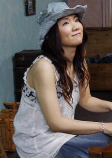 小峰理纱 コミネリサ