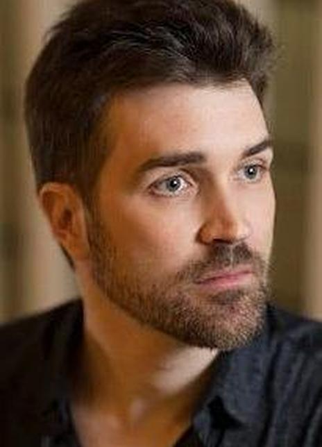 丹·马勒里 Dan Mallory A.J. Finn