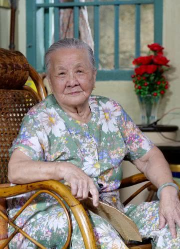 连映珠 Yingzhu Lian