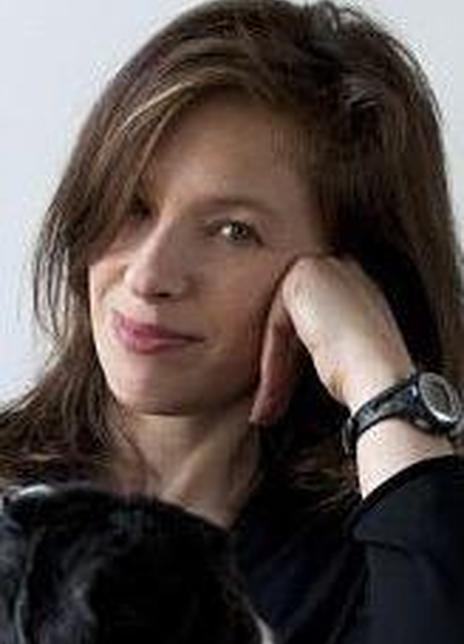 露辛达·考克森 Lucinda Coxon 露辛达·考克森 Lucinda Coxon