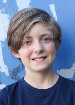 艾登·隆沃斯 Aiden Longworth