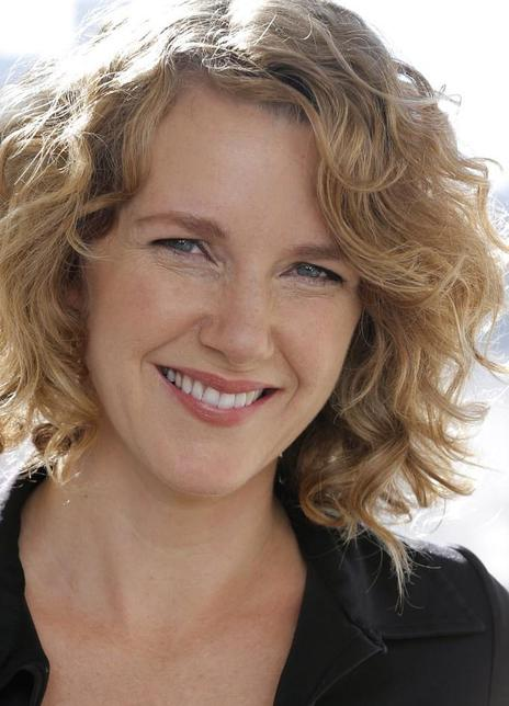 埃利斯·罗伯特森 Elise Robertson