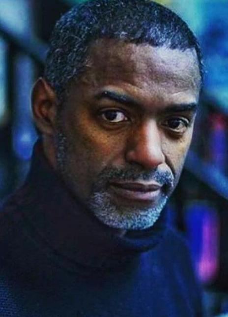 德莫尔热·布朗 DeMorge Brown 迈克尔•布朗尼•山德莫斯