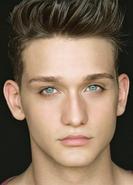 科迪·圣特格奴 Cody Saintgnue