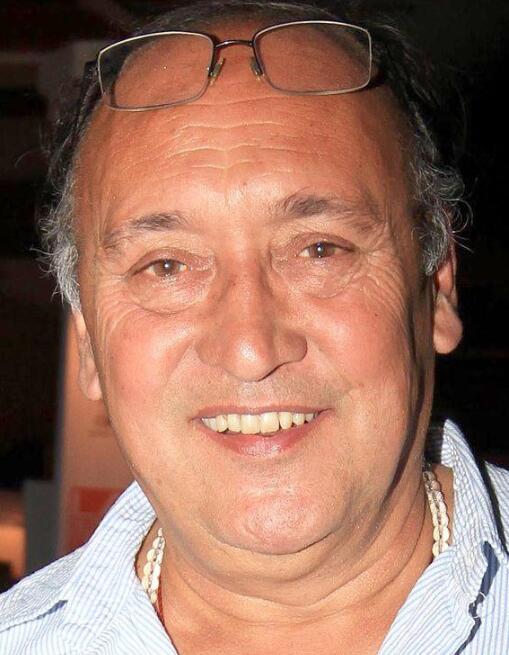 维克多·班纳杰 Victor Banerjee