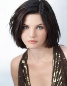 德尔菲娜·尚内亚克 Delphine Chaneac