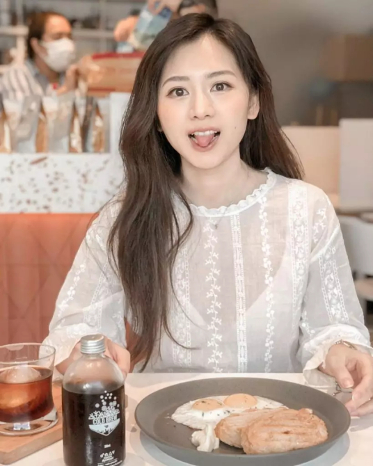 朱斐斐 Fei Fei Chu