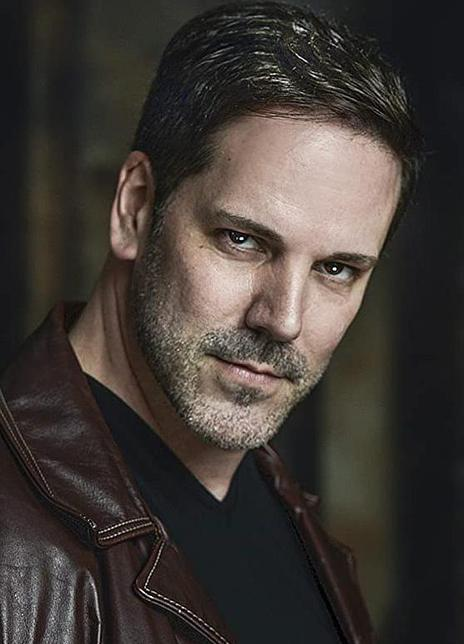 迈克·杰克逊 Mike Jackson