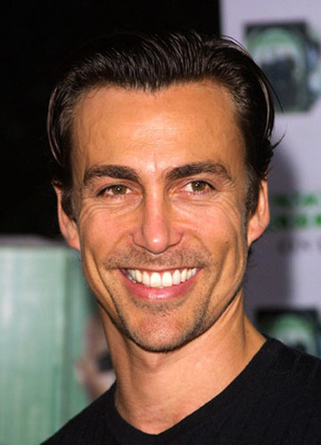 丹尼尔·伯恩哈特 Daniel Bernhard