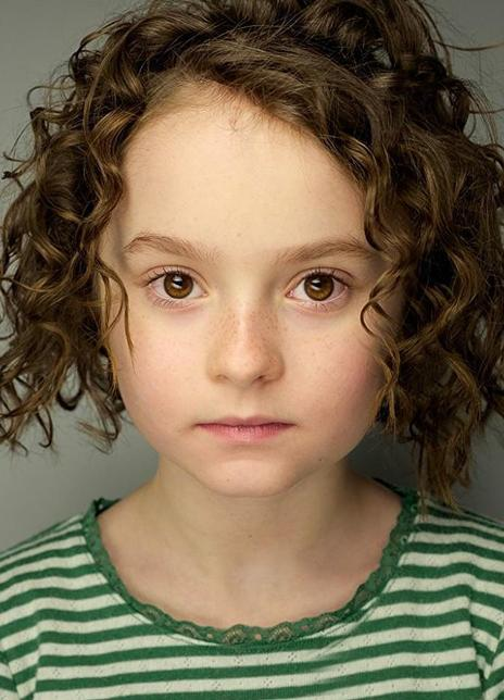 匹克西·戴夫斯 Pixie Davies