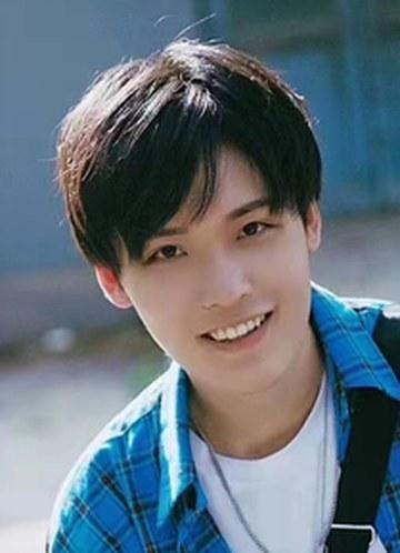 王奕珵 Yicheng Wang