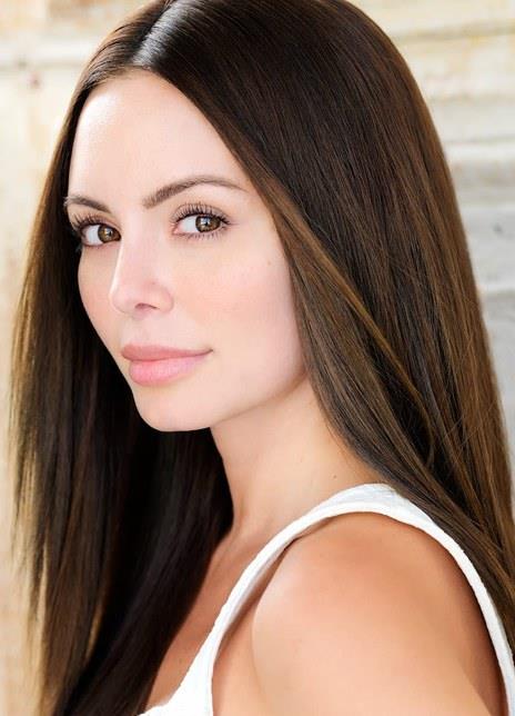 埃梅丽娜·亚当斯 Emelina Adams