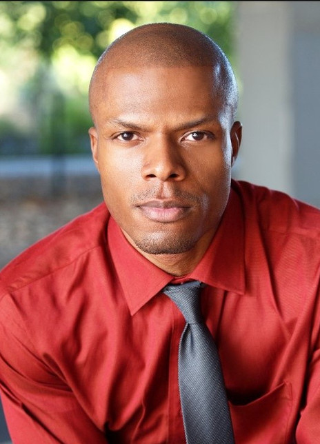 德基·拉雷 Deji LaRay