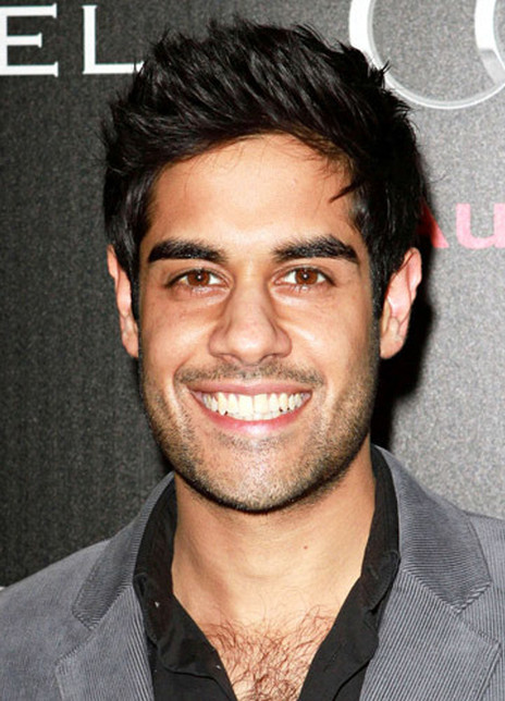萨沙·达万 Sacha Dhawan