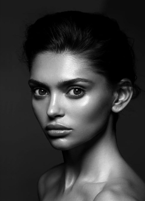 瓦莱丽娅·卡拉曼 Valeriia Karaman