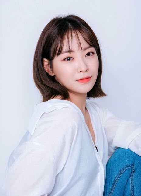 韩智效 Ji-hyo Han 韩智效 宋知晓 한지효 송지효