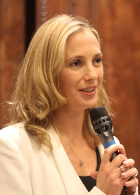 劳伦·魏丝伯格 Lauren Weisberger Lauren Beth Weisberger