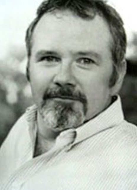 汤姆·里斯·法雷尔 Tom Riis Farrell