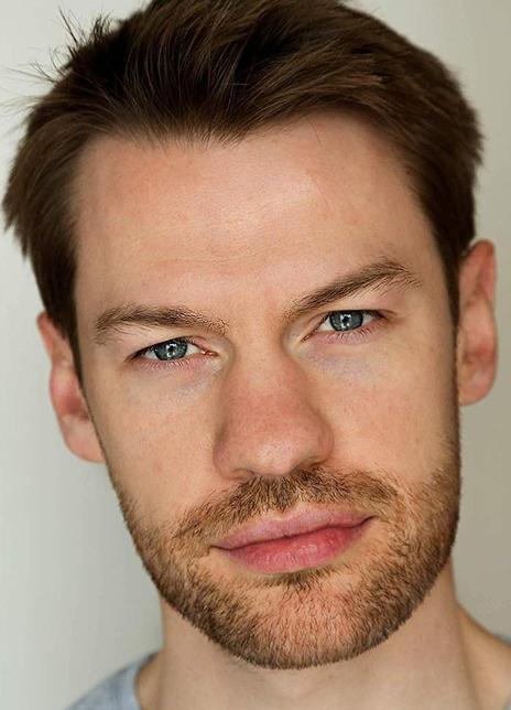 穆里斯·克劳雷 Muiris Crowley