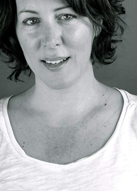 丹妮埃拉·伯尔冈 Danielle Bourgon