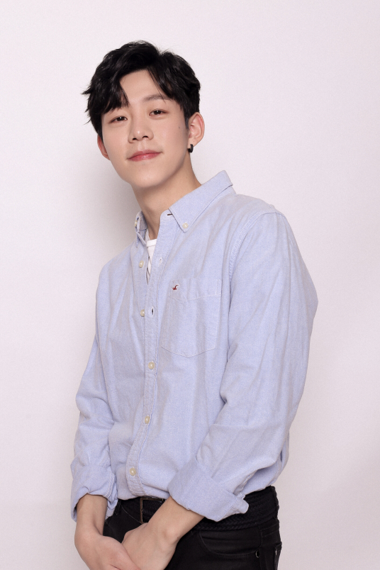 李之繁 Zhifan Li 繁唇唇