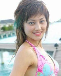 李思雅 Cindy Si-Nga LEE