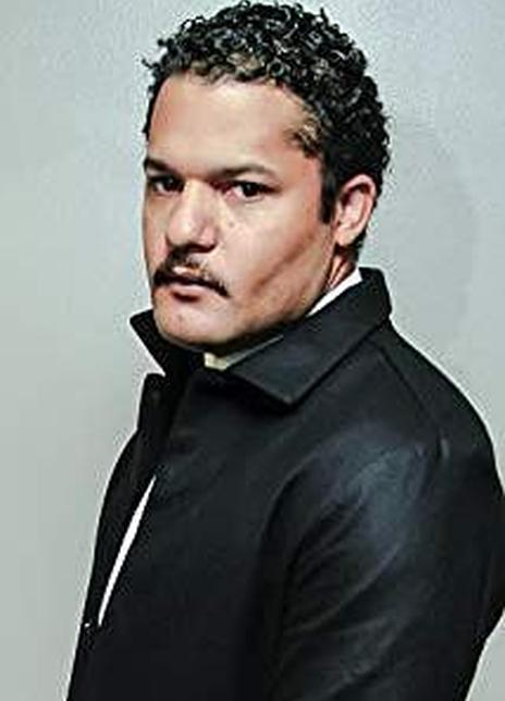 布兰登·J·蒂尔登 Brandon J. Dirden