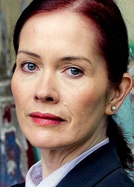 泰蕾兹·布拉德利 Therese Bradley