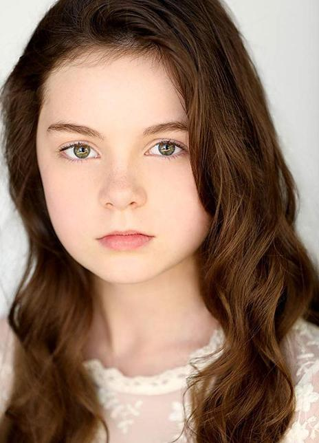 斯嘉丽·希克斯 Scarlett Hicks