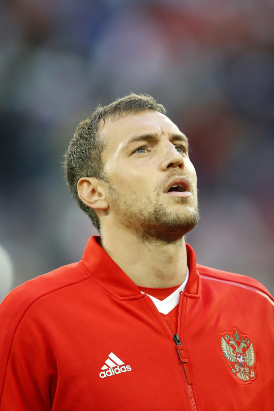 阿尔捷姆·久巴 Artem Dzyuba Дзюба Артём Сергеевич