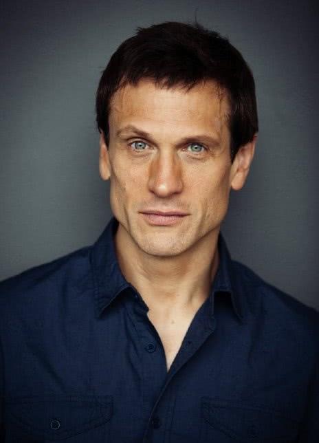 西蒙·梅雷尔斯 Simon Merrells