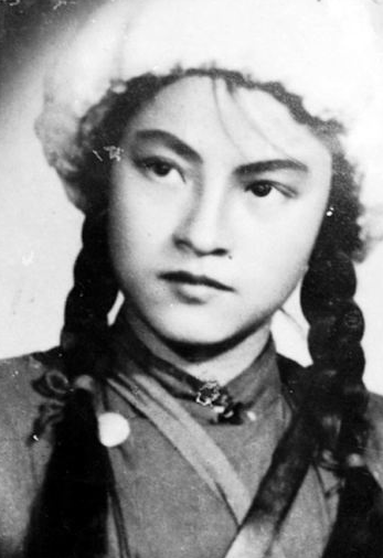 龚业珩 Yeheng Gong