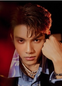 段星星 Xingxing Duan