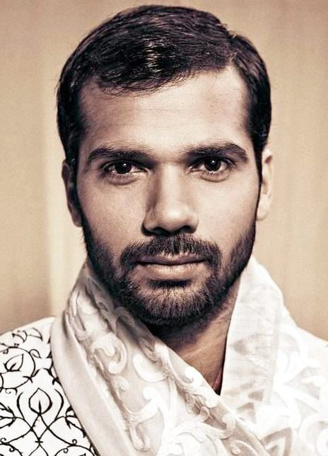 内尔·布法拉姆 Neil Bhoopalam