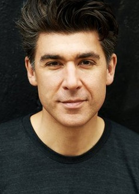 詹姆斯·兰斯 James Lance